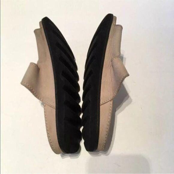 LandsEnd Sandals Size 4 Beige Suede Sticky Strap vintage 80s - Picture 5 of 11